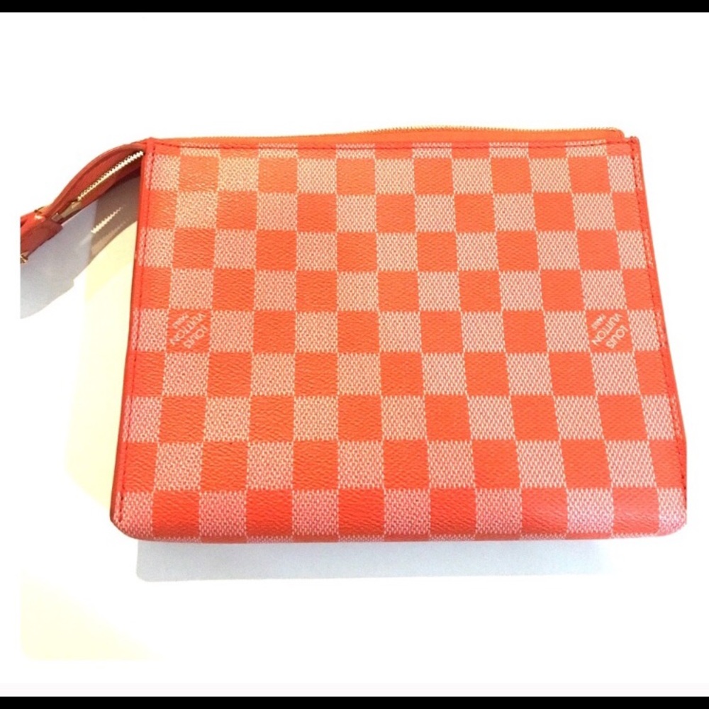 🔴 SOLD 🔴 LOUIS VUITTON Damier Couleur Element